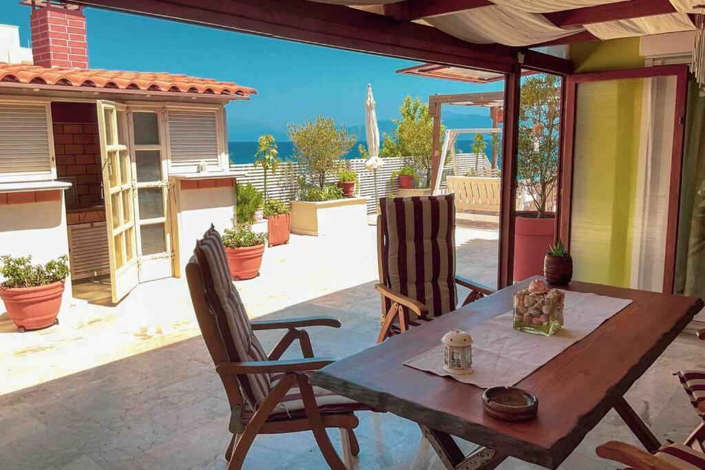 Sea View Roof Garden Apartment Kiáton Екстериор снимка