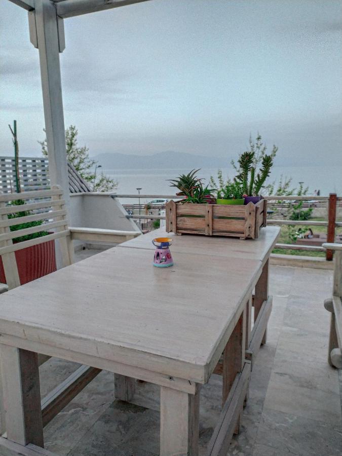 Sea View Roof Garden Apartment Kiáton Екстериор снимка