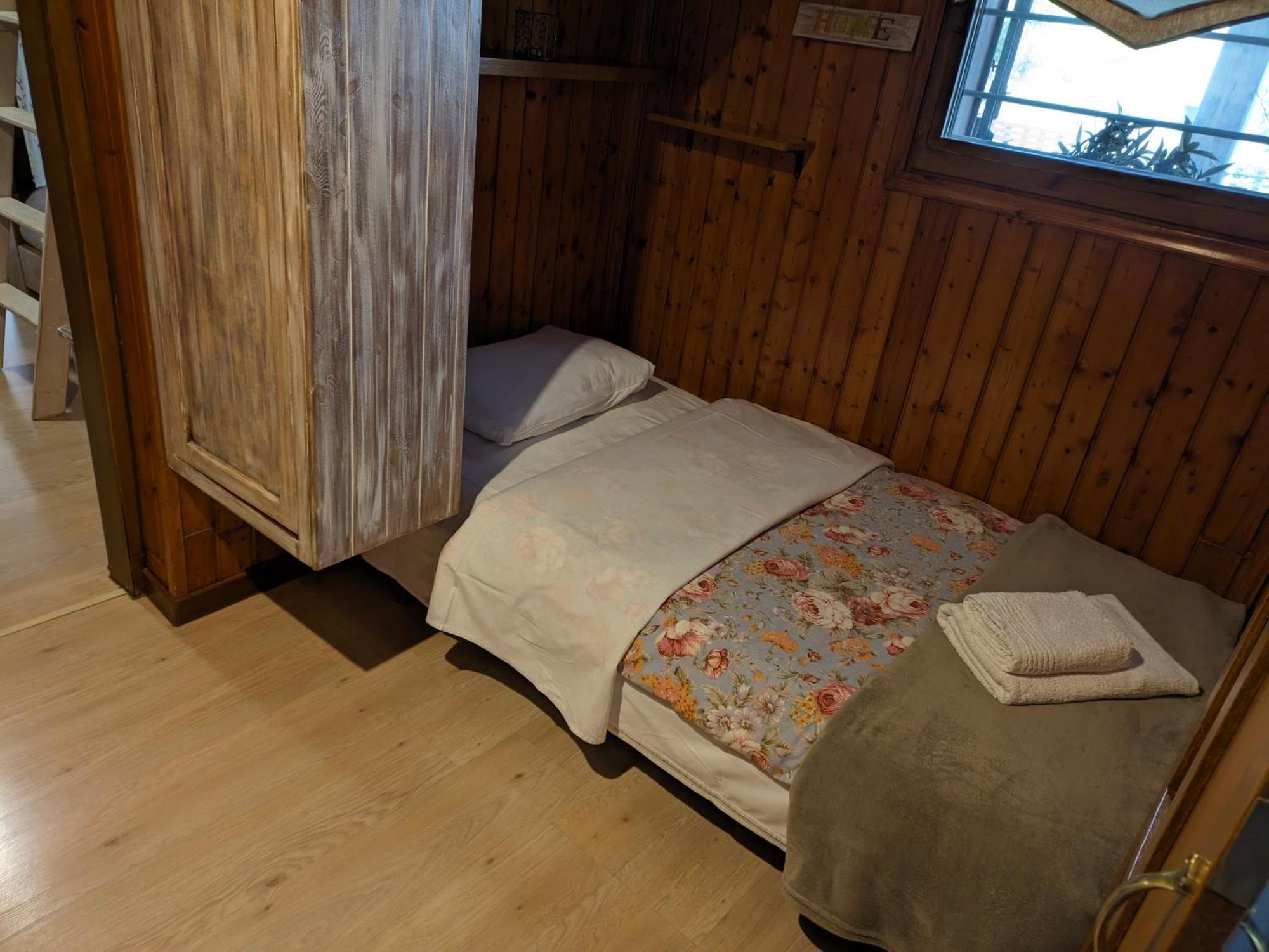 Sea View Roof Garden Apartment Kiáton Екстериор снимка